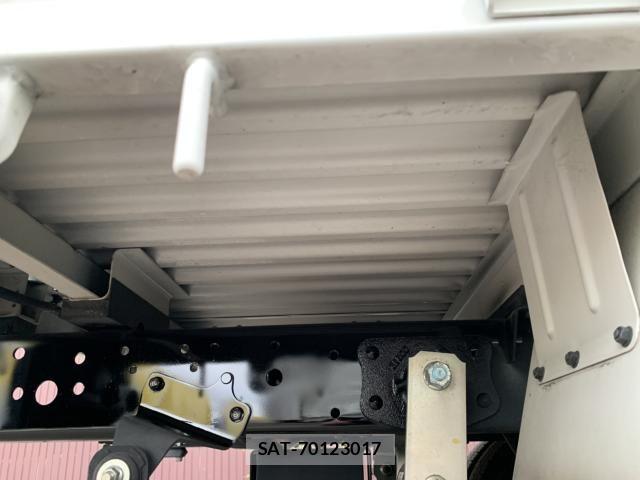 Nissan ATLAS 2020-07 6242130-27