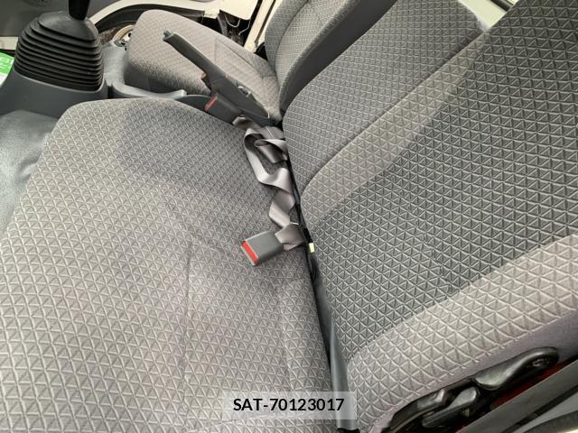 Nissan ATLAS 2020-07 6242130-8