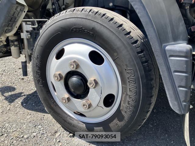 Nissan ATLAS 2019-11 6242125-12