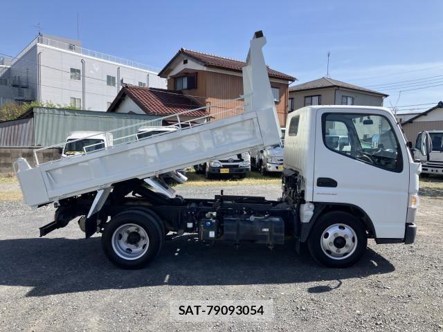 Nissan ATLAS 2019-11 6242125-19