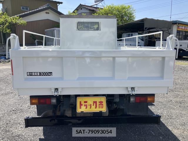 Nissan ATLAS 2019-11 6242125-21