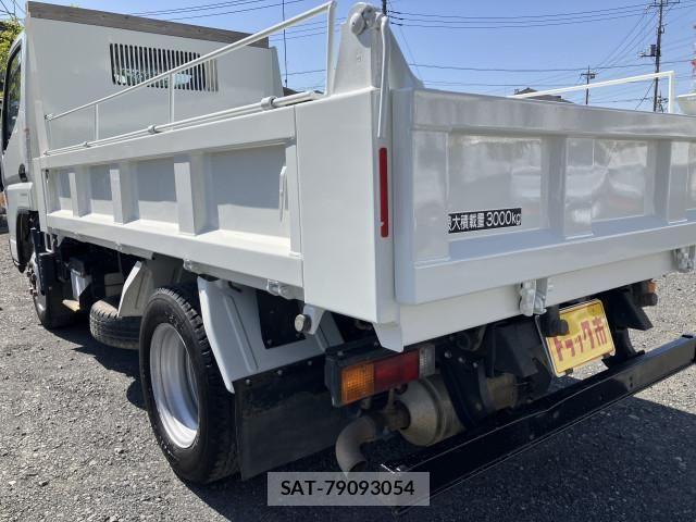 Nissan ATLAS 2019-11 6242125-23