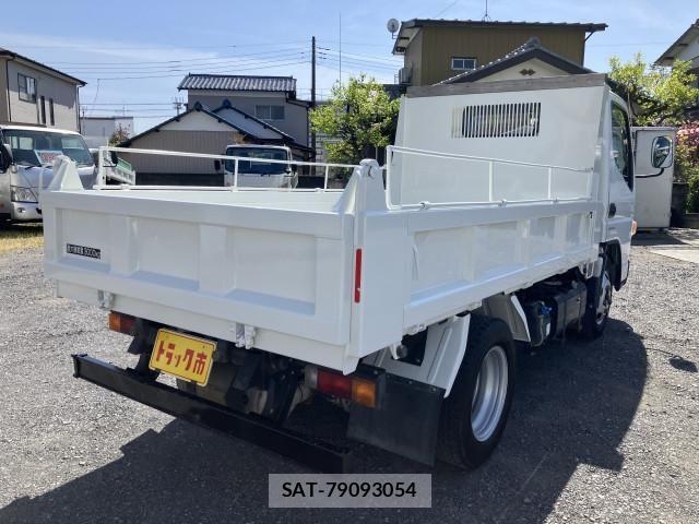 Nissan ATLAS 2019-11 6242125-2