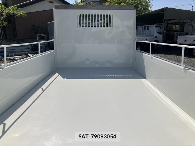 Nissan ATLAS 2019-11 6242125-3