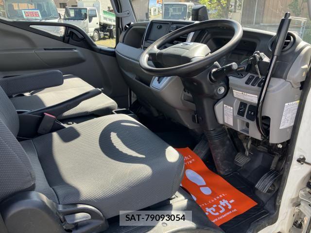 Nissan ATLAS 2019-11 6242125-6