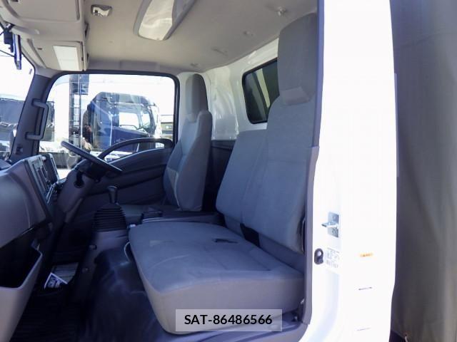 Nissan ATLAS 2025-03 6494906-12