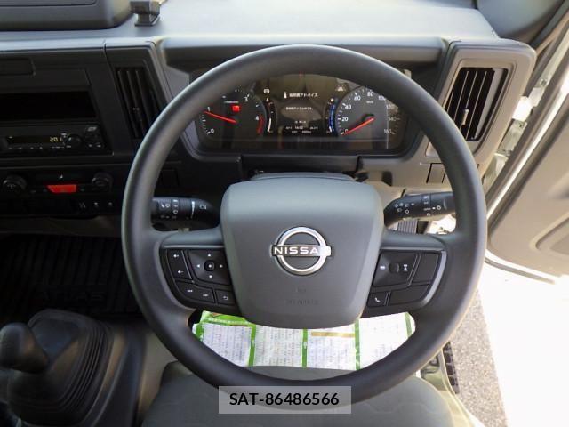 Nissan ATLAS 2025-03 6494906-13