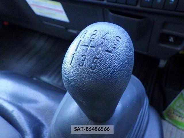 Nissan ATLAS 2025-03 6494906-14