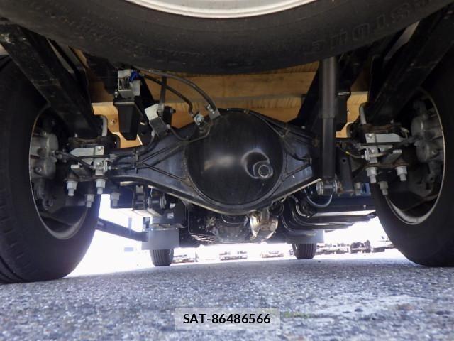 Nissan ATLAS 2025-03 6494906-23
