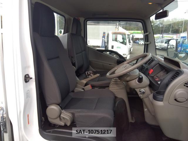 Nissan ATLAS 2021-06 6494907-2