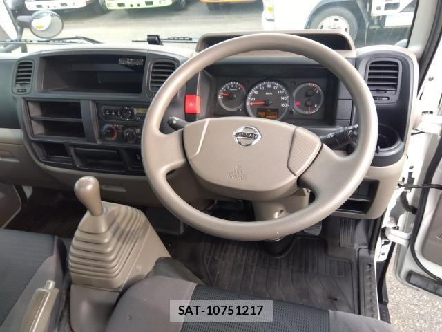 Nissan ATLAS 2021-06 6494907-3