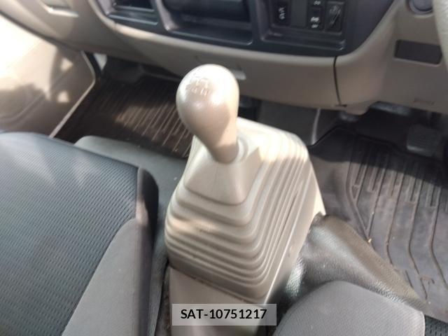 Nissan ATLAS 2021-06 6494907-5