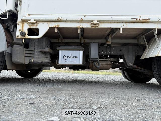 Nissan ATLAS 2012-09 6544217-9