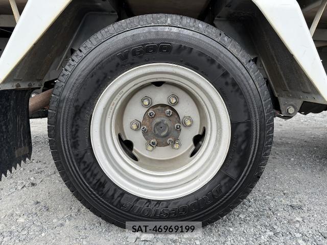 Nissan ATLAS 2012-09 6544217-12