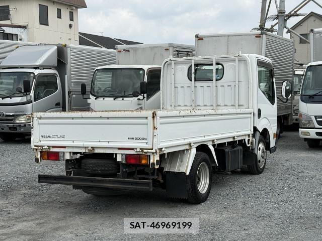 Nissan ATLAS 2012-09 6544217-1