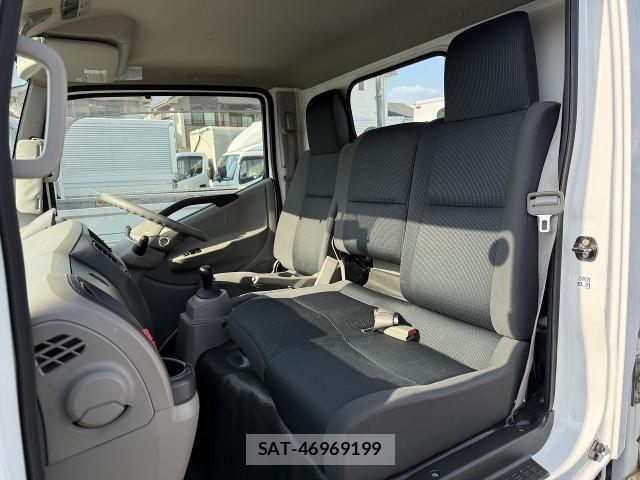 Nissan ATLAS 2012-09 6544217-19