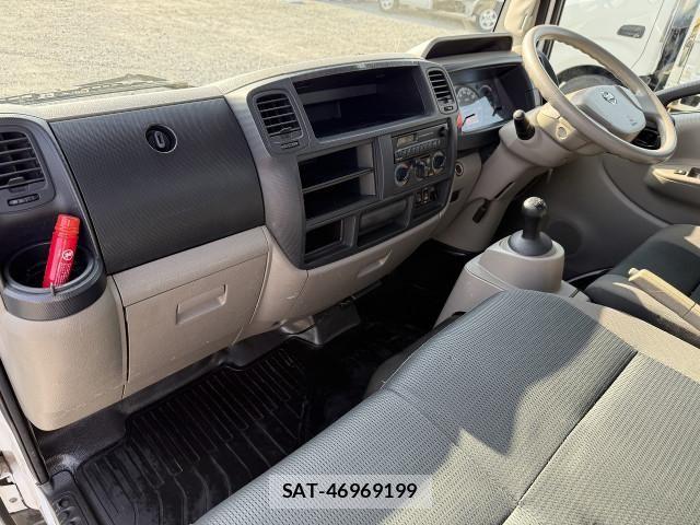 Nissan ATLAS 2012-09 6544217-20