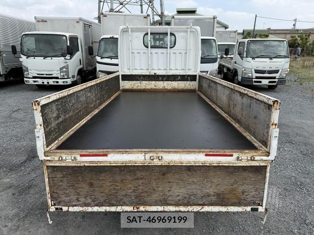 Nissan ATLAS 2012-09 6544217-4