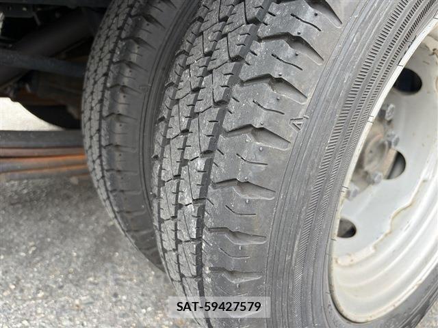 Nissan ATLAS 2010-02 6610558-21