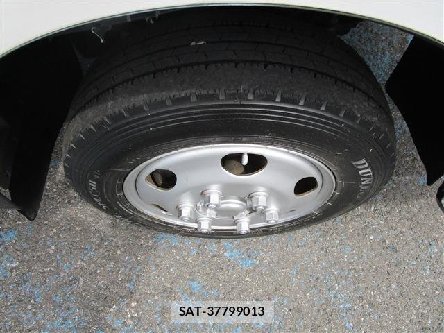 Nissan ATLAS 2015-08 6610557-19