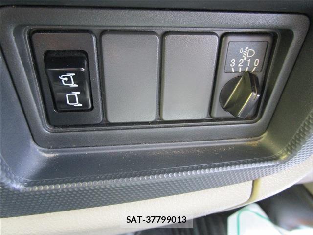 Nissan ATLAS 2015-08 6610557-25