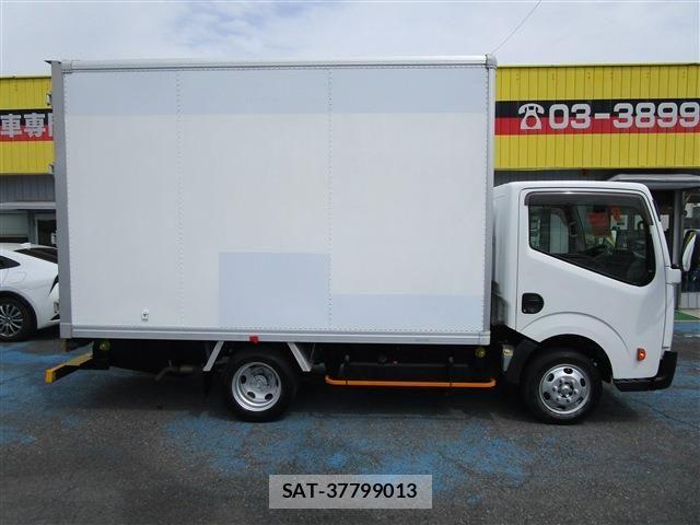 Nissan ATLAS 2015-08 6610557-2