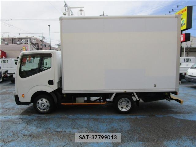 Nissan ATLAS 2015-08 6610557-3