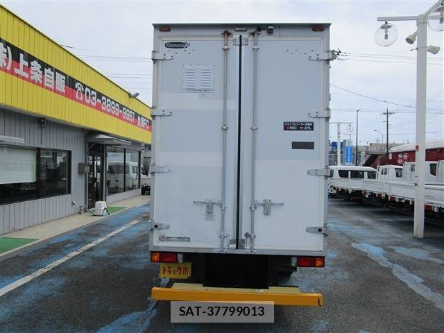 Nissan ATLAS 2015-08 6610557-4