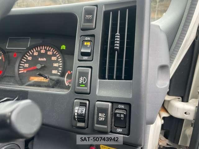 Nissan ATLAS 2010-01 6670258-22