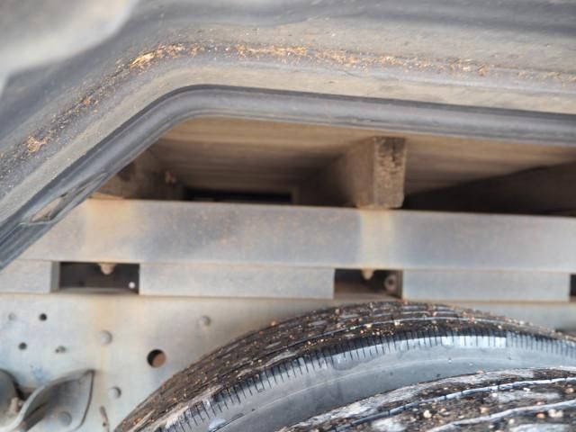 Nissan ATLAS 2010-08 6689534-24
