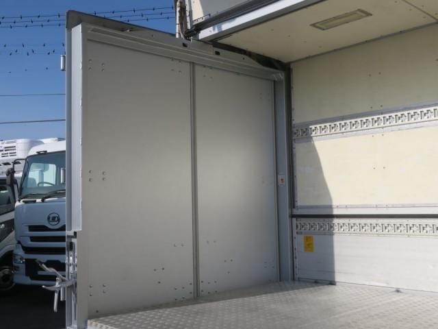 Nissan ATLAS 2018-08 6689533-5