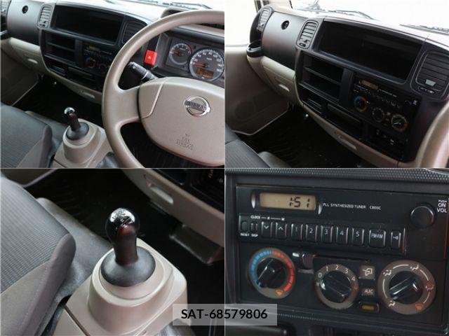 Nissan ATLAS 2012-04 6715638-9