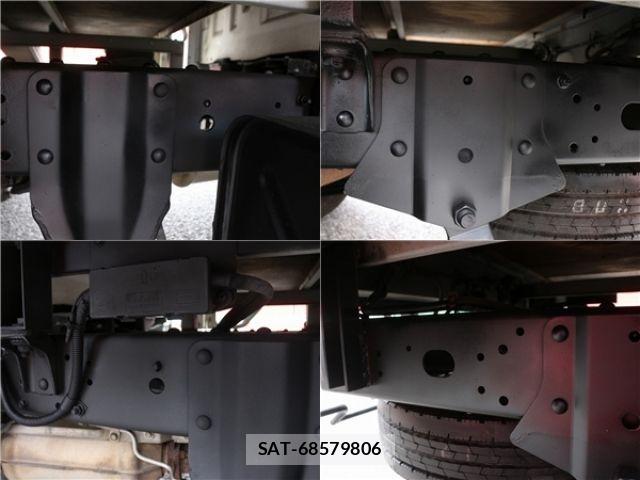 Nissan ATLAS 2012-04 6715638-14