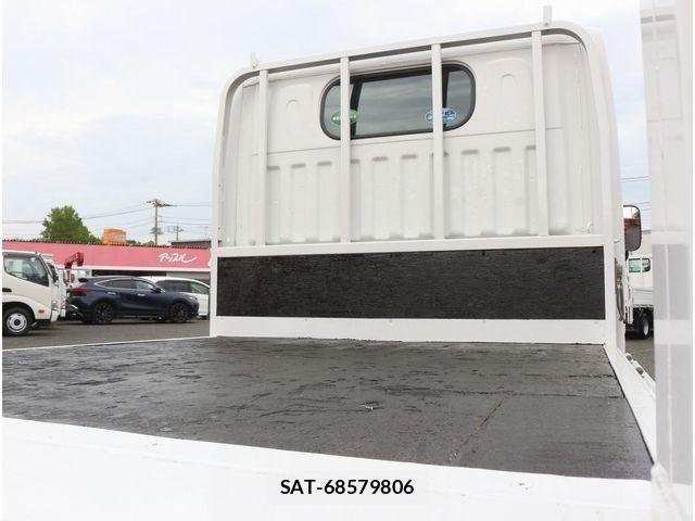 Nissan ATLAS 2012-04 6715638-21