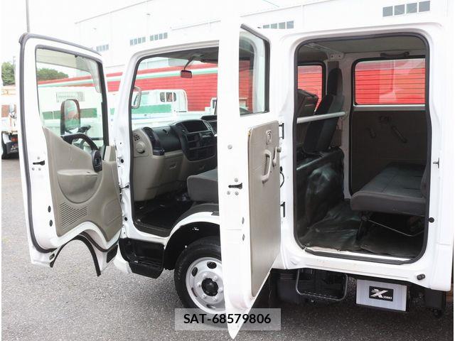 Nissan ATLAS 2012-04 6715638-22