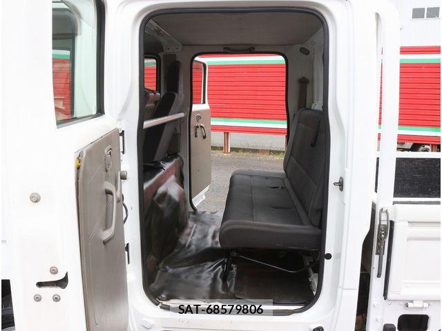 Nissan ATLAS 2012-04 6715638-26