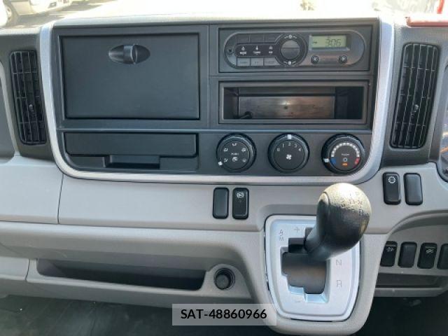 Nissan ATLAS 2018-03 6715637-16
