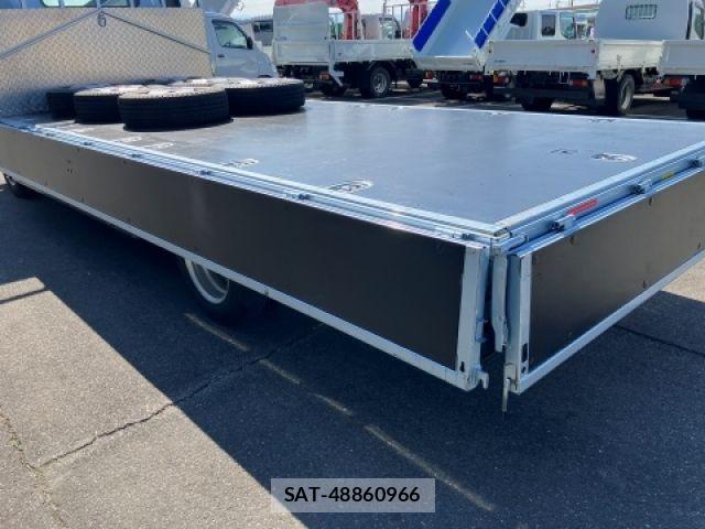 Nissan ATLAS 2018-03 6715637-7