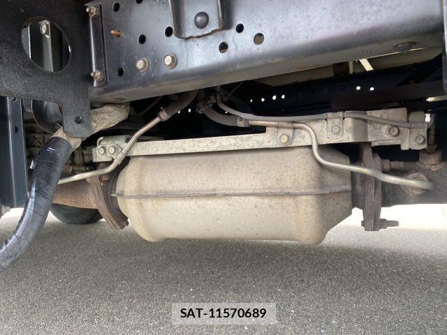 Nissan ATLAS 2017-04 6750882-15