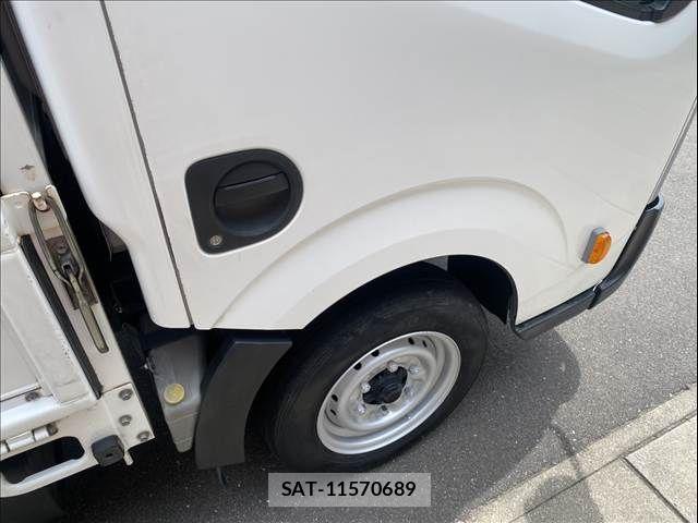 Nissan ATLAS 2017-04 6750882-27