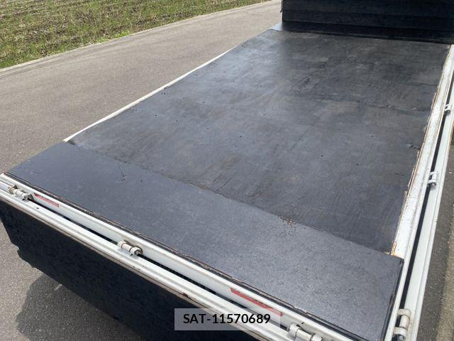 Nissan ATLAS 2017-04 6750882-3