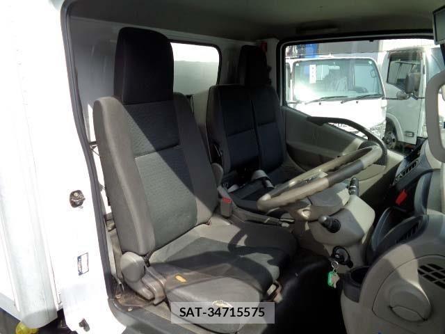 Nissan ATLAS 2016-04 6813745-4