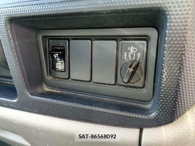 Nissan ATLAS 2015-05 6813744-9