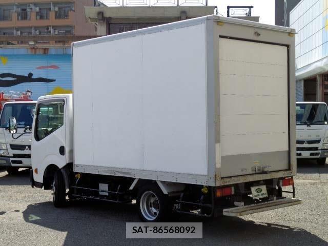 Nissan ATLAS 2015-05 6813744-1