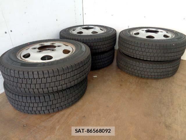 Nissan ATLAS 2015-05 6813744-22