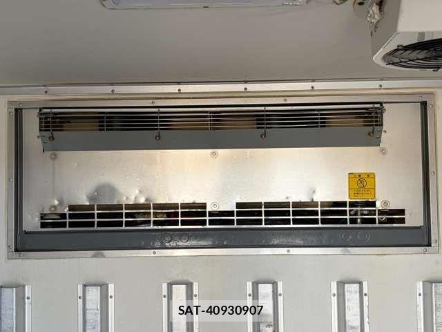 Nissan ATLAS 2013-01 6813743-23