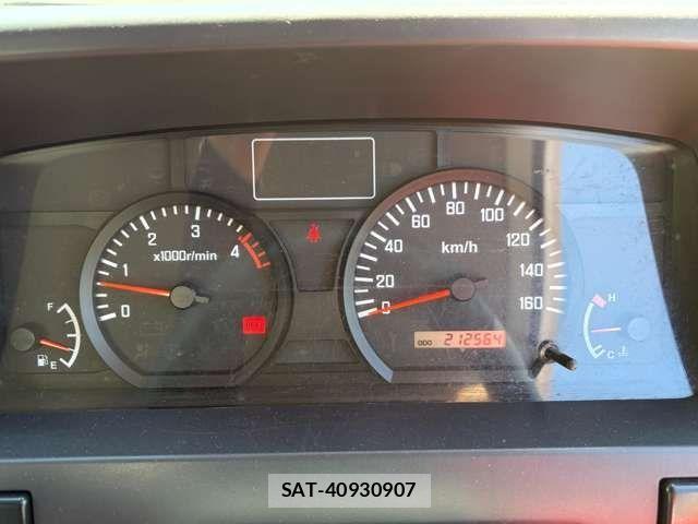 Nissan ATLAS 2013-01 6813743-25