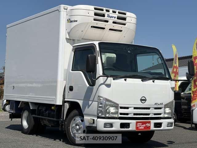 Nissan ATLAS 2013-01 6813743-3