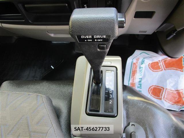 Nissan ATLAS 2021-03 6902111-11