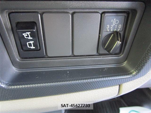 Nissan ATLAS 2021-03 6902111-26